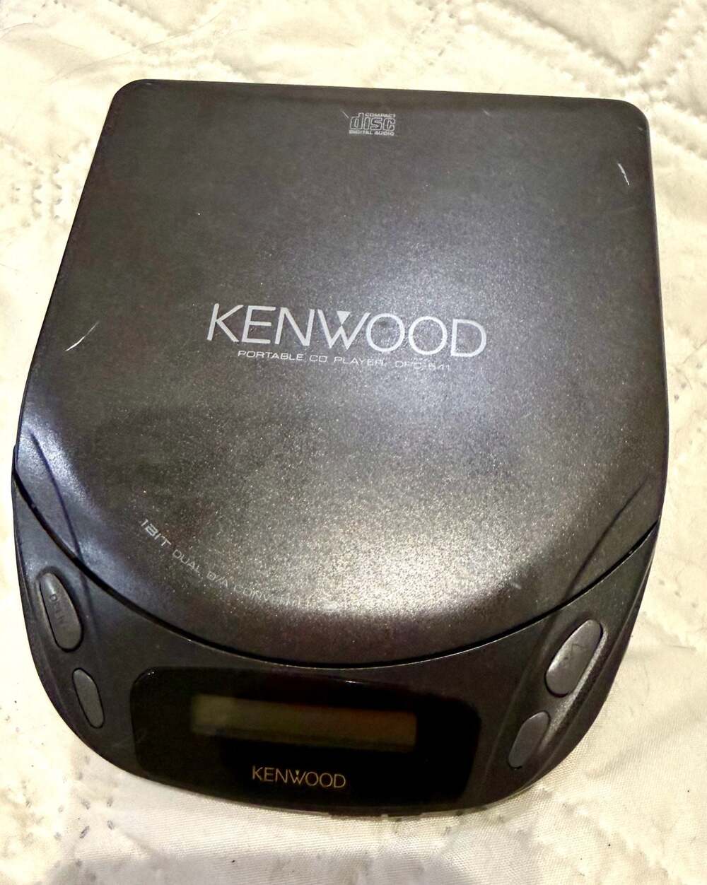Kenwood DPC-541 Portable CD Player (2/1994) PARTS ONLY, missing battery cover